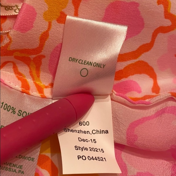 Lilly Pulitzer Zoe Silk Top Happiness Is Print Size XXS - Picture 6 of 6